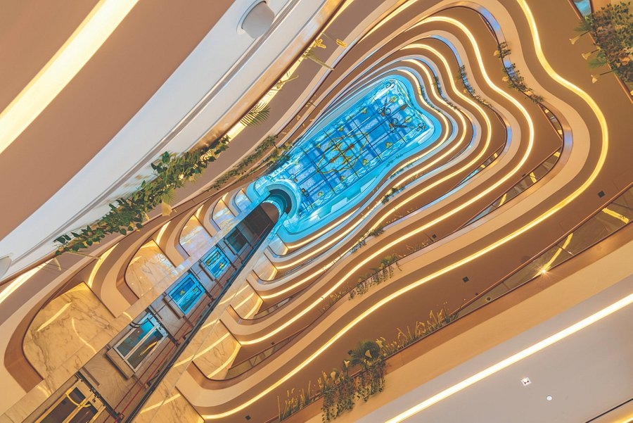 Dubai propertyのポートフォリオ mirroRliar（ミラーライアー）